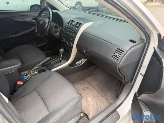 2009 Toyota Corolla — foto 4 / 11