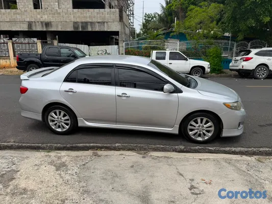 2009 Toyota Corolla — foto 10 / 11