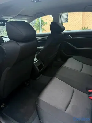 2020 Honda Accord — foto 6 / 7