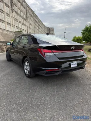 2021 Hyundai Elantra — foto 4 / 10