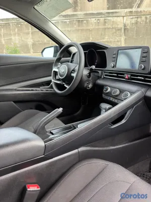 2021 Hyundai Elantra — foto 7 / 10