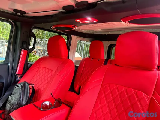 2021 Jeep Sahara — foto 6 / 7