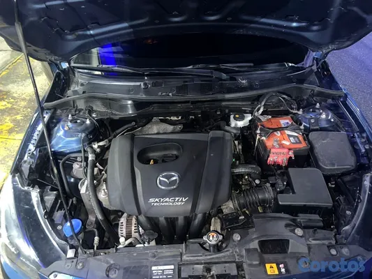 2019 Mazda Demio — foto 6 / 8