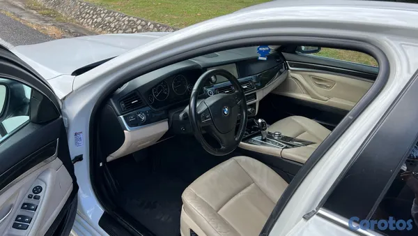 2011 BMW Serie 5 — foto 10 / 10