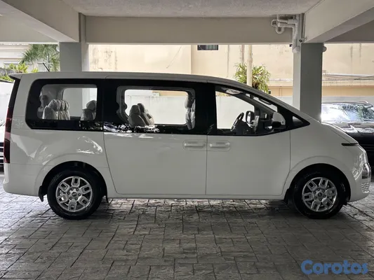 2026 Hyundai Staria — foto 4 / 15