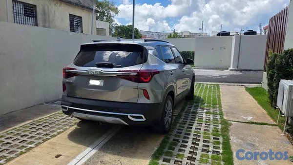 2022 Kia Seltos — foto 3 / 13