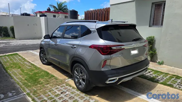 2022 Kia Seltos — foto 13 / 13