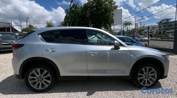 2020 Mazda CX-5 — foto 9 / 11