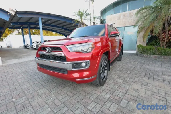 2015 Toyota 4 Runner — foto 2 / 13