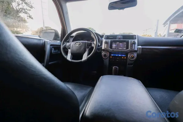 2015 Toyota 4 Runner — foto 3 / 13