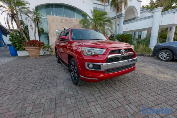2015 Toyota 4 Runner — foto 6 / 13