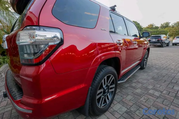 2015 Toyota 4 Runner — foto 10 / 13