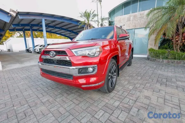 2015 Toyota 4 Runner — foto 12 / 13