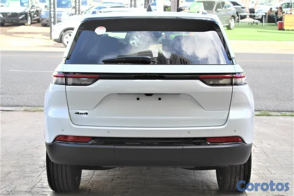 2025 Jeep Grand Cherokee — foto 6 / 6