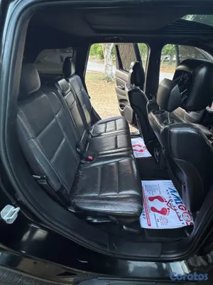 2014 Jeep Grand Cherokee — foto 10 / 17