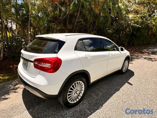 2018 Mercedes-Benz Clase GLA — foto 4 / 15
