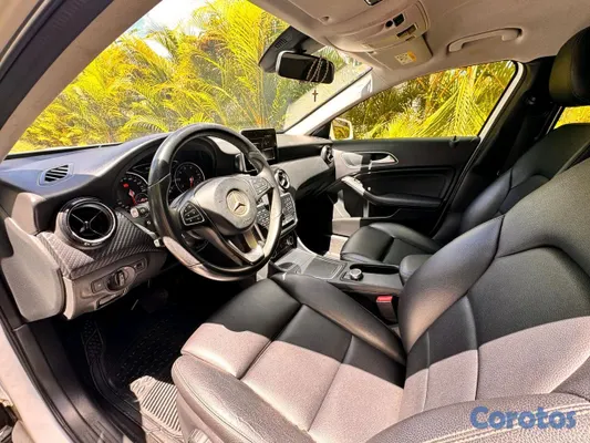 2018 Mercedes-Benz Clase GLA — foto 14 / 15