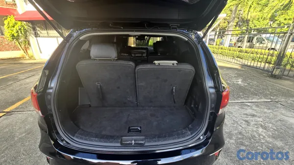 2017 Hyundai Grand Santa Fe — foto 2 / 9