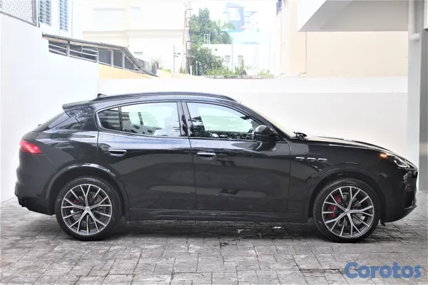 2026 Maserati Grecale Modena — foto 2 / 11