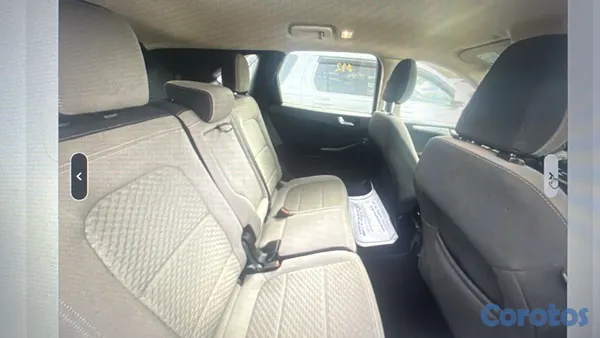 2020 Ford Escape — foto 4 / 8