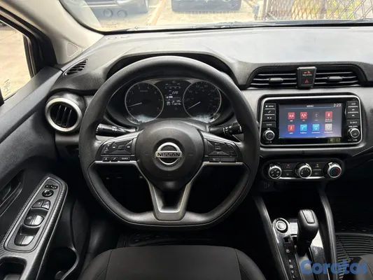 2021 Nissan Versa — foto 6 / 10