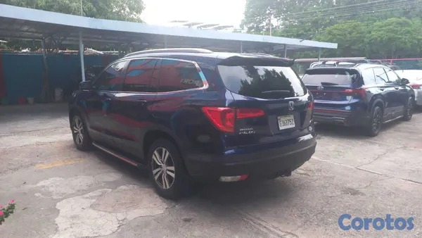 2016 Honda Pilot — foto 8 / 11