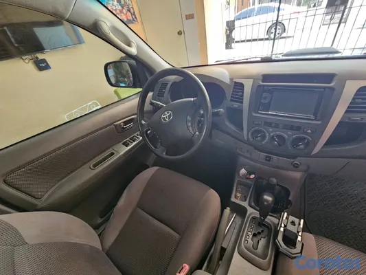 2009 Toyota Hilux — foto 2 / 14