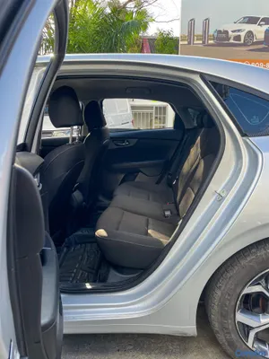 2020 Kia Forte — foto 5 / 10