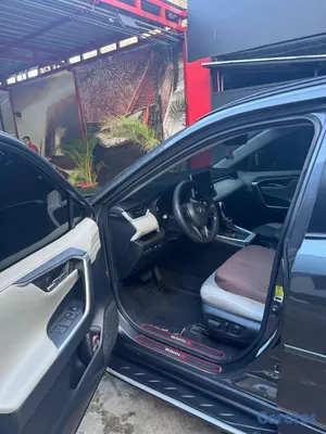 2019 Toyota Rav-4 — foto 4 / 10