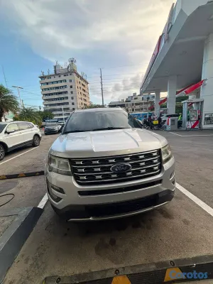 2016 Ford Explorer — foto 4 / 5