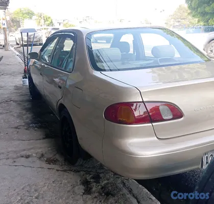 2000 Toyota Corolla — foto 4 / 7
