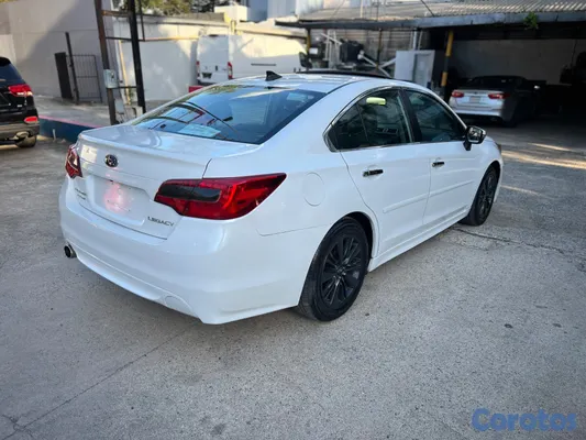 2017 Subaru Legacy — foto 3 / 8