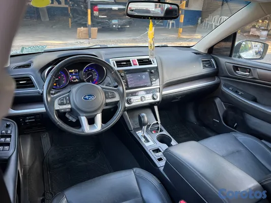 2017 Subaru Legacy — foto 4 / 8