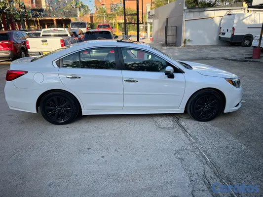 2017 Subaru Legacy — foto 7 / 8