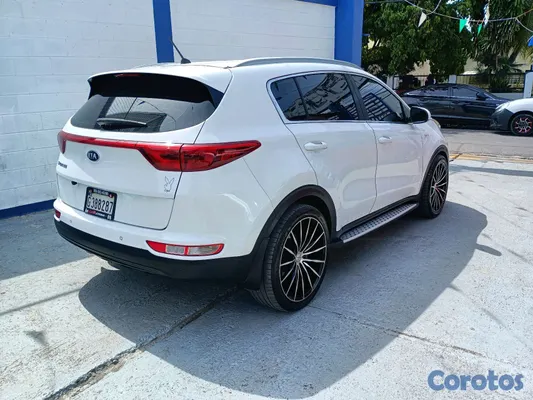 2017 Kia Sportage — foto 4 / 8