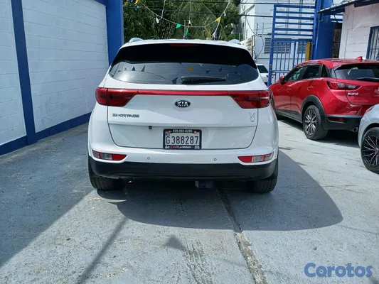 2017 Kia Sportage — foto 6 / 8