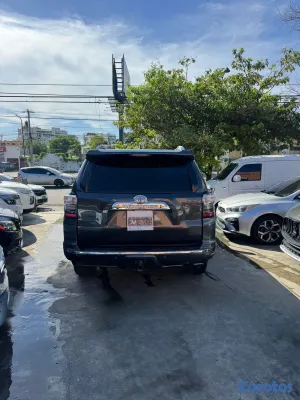 2018 Toyota 4 Runner — foto 6 / 9