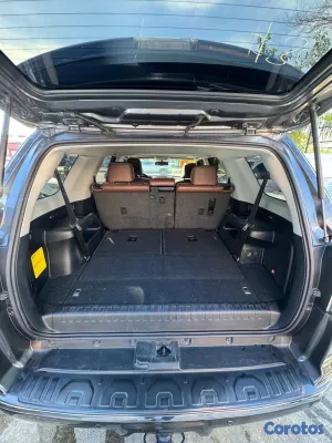 2018 Toyota 4 Runner — foto 9 / 9