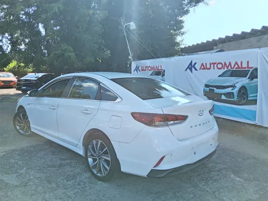 2018 Hyundai Sonata — foto 4 / 10