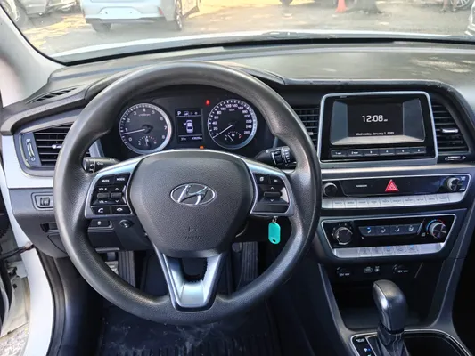 2018 Hyundai Sonata — foto 6 / 10