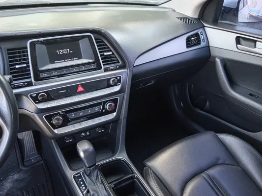 2018 Hyundai Sonata — foto 7 / 10