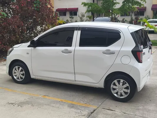 2019 Toyota Pixis — foto 2 / 4
