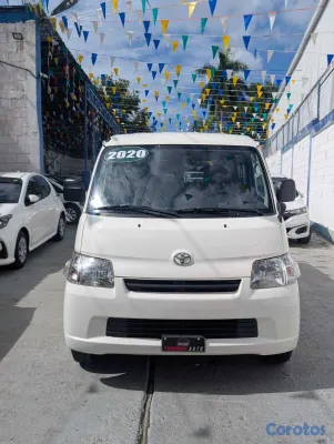 2020 Toyota Town & Country — foto 3 / 11