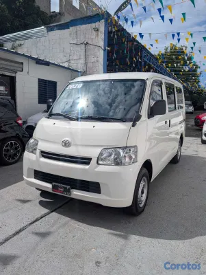 2020 Toyota Town & Country — foto 4 / 11