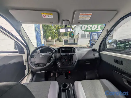 2020 Toyota Town & Country — foto 6 / 11