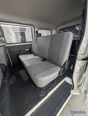 2020 Toyota Town & Country — foto 9 / 11