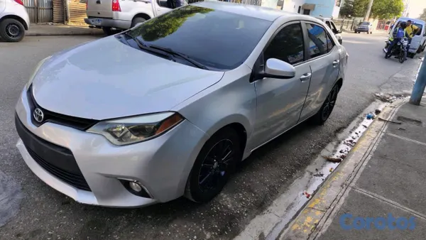 2016 Toyota Corolla — foto 2 / 7