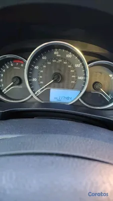 2016 Toyota Corolla — foto 5 / 7