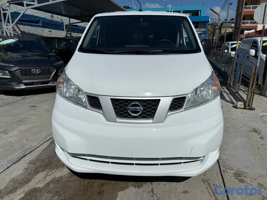 2020 Nissan NV — foto 2 / 10