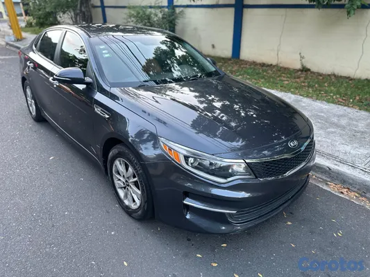 2017 Kia Optima — foto 2 / 9